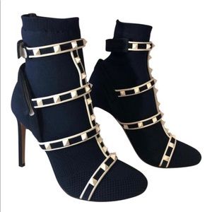 Valentino socks booties 💕🎉